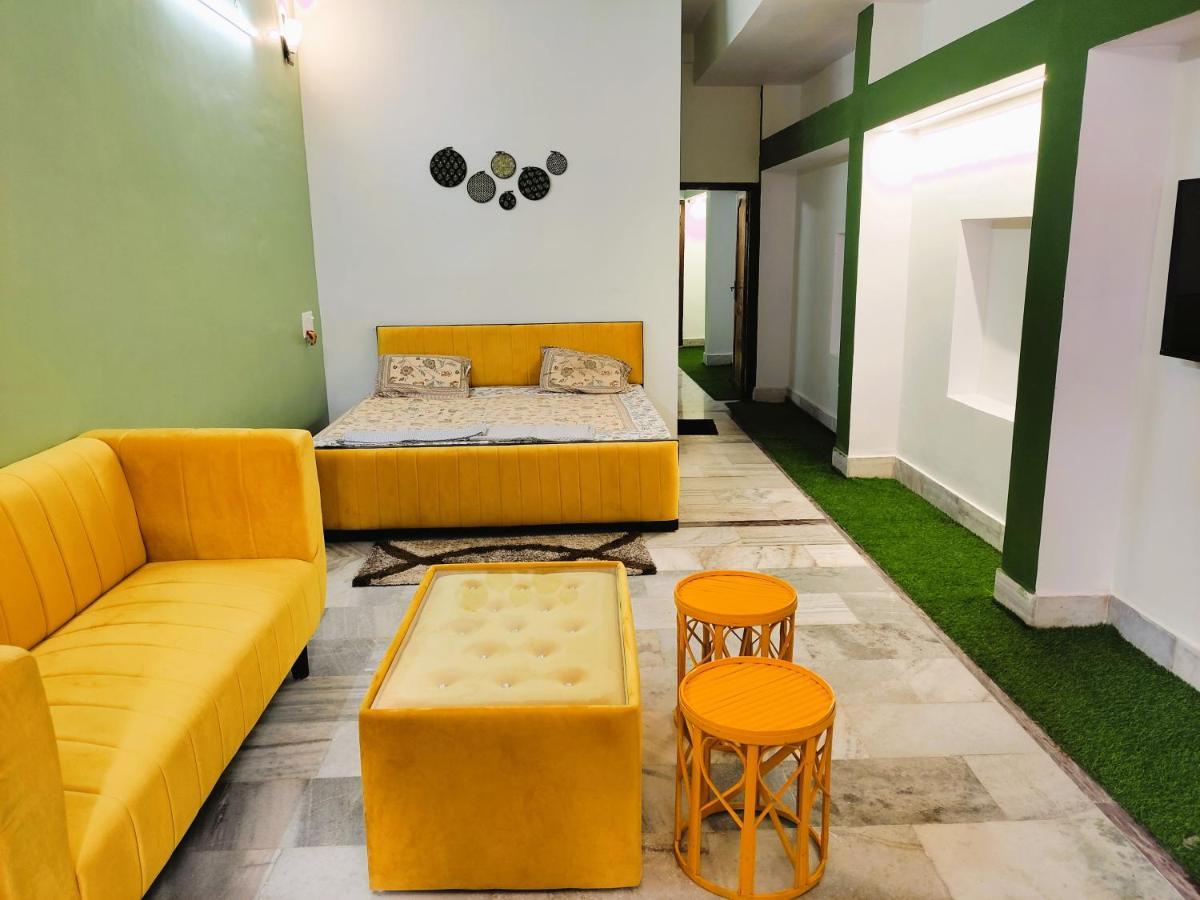 Yellow Homestay - Modern 2Bhk Ac Stay Jabalpur Exteriör bild