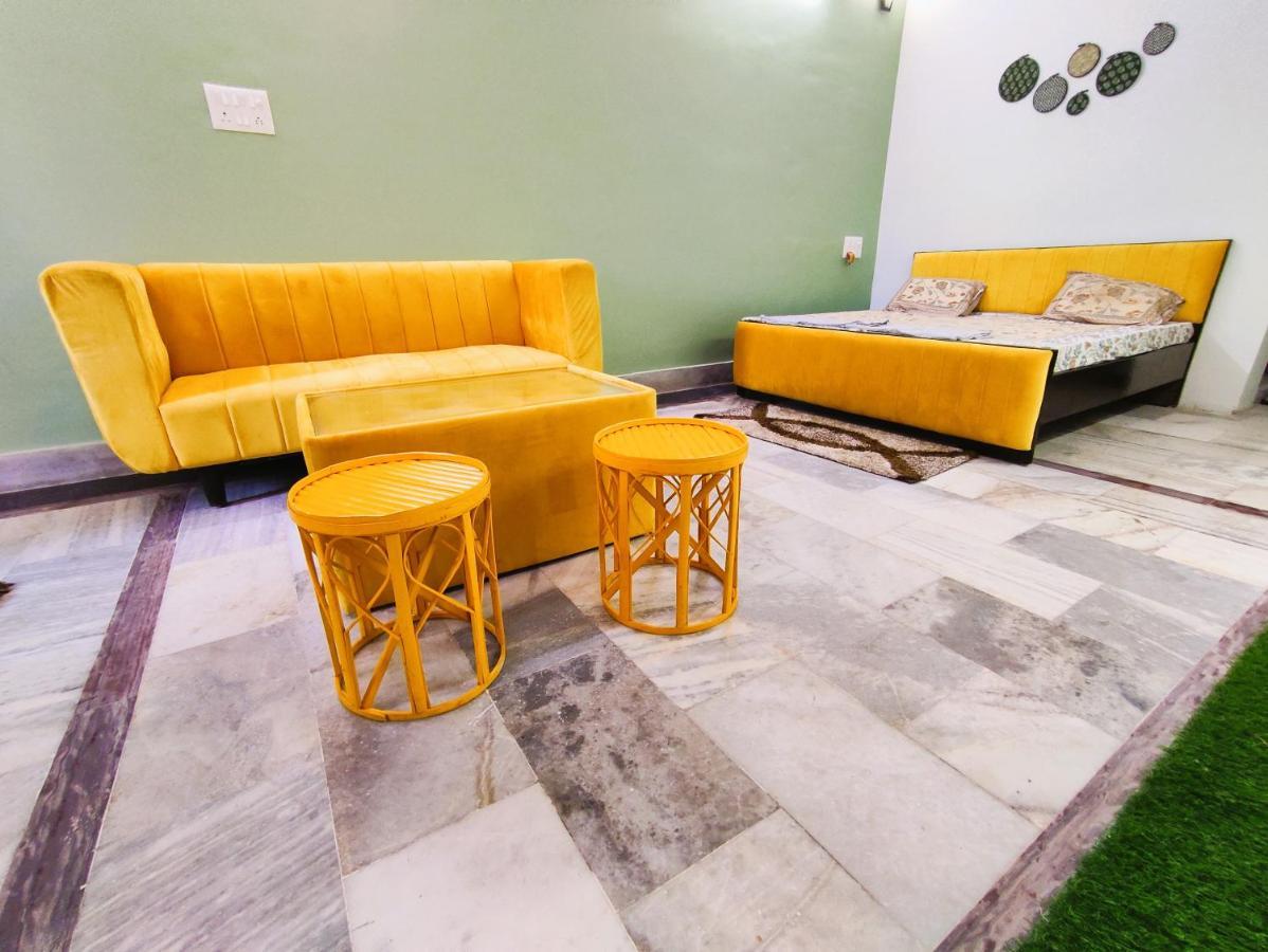 Yellow Homestay - Modern 2Bhk Ac Stay Jabalpur Exteriör bild